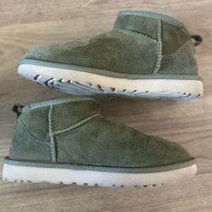 SOLD Ugg Classic Ultra Mini Boot